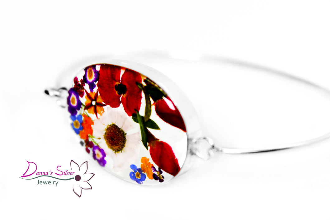 Brazalete Ovalado Adornado con Flores