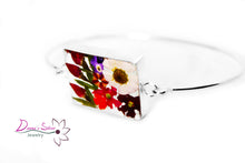 Cargar imagen en el visor de la galería, Brazalete Rectangular Adornado con Flores