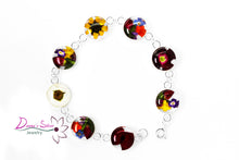 Load image into Gallery viewer, Pulsera redonda adornado con flores